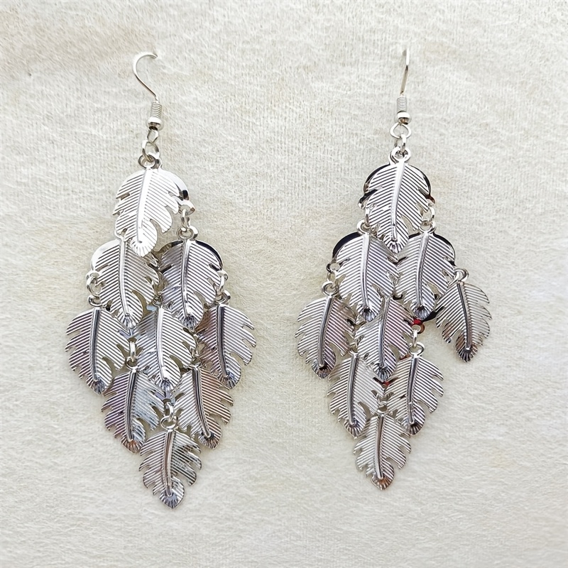 Women's French-style Palace Long Leaf Tassel Earrings